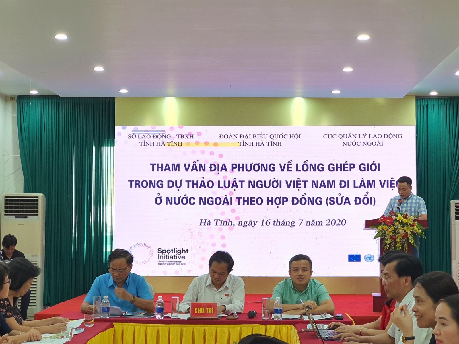  Hội nghị tại Hà Tĩnh: Tham vấn địa phương về lồng ghép giới trong dự thảo Luật Người lao động đi làm việc ở nước ngoài theo hợp đồng (sửa đổi) 