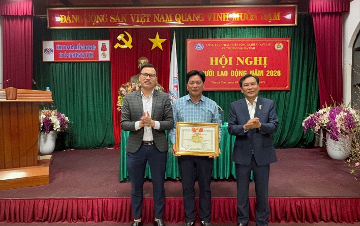 Công ty CP Phát triển công nghiệp – Xây lắp và Thương mại...